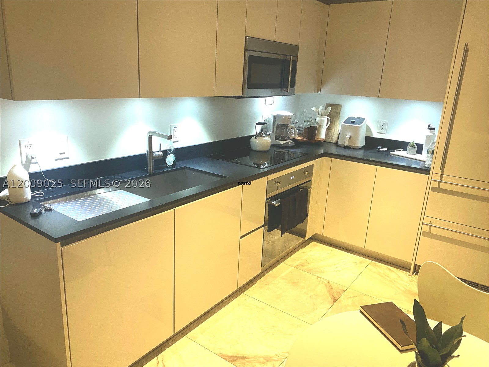 1010 Brickell Ave 2910 Property Photo 16