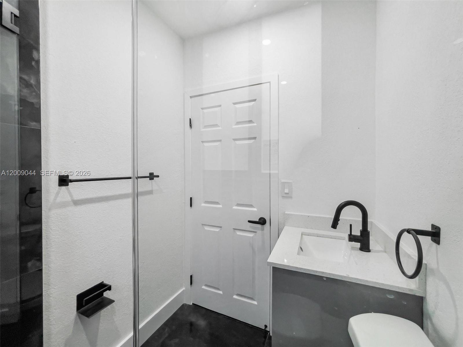 629 Sw 10th Ave 6 Property Photo 17