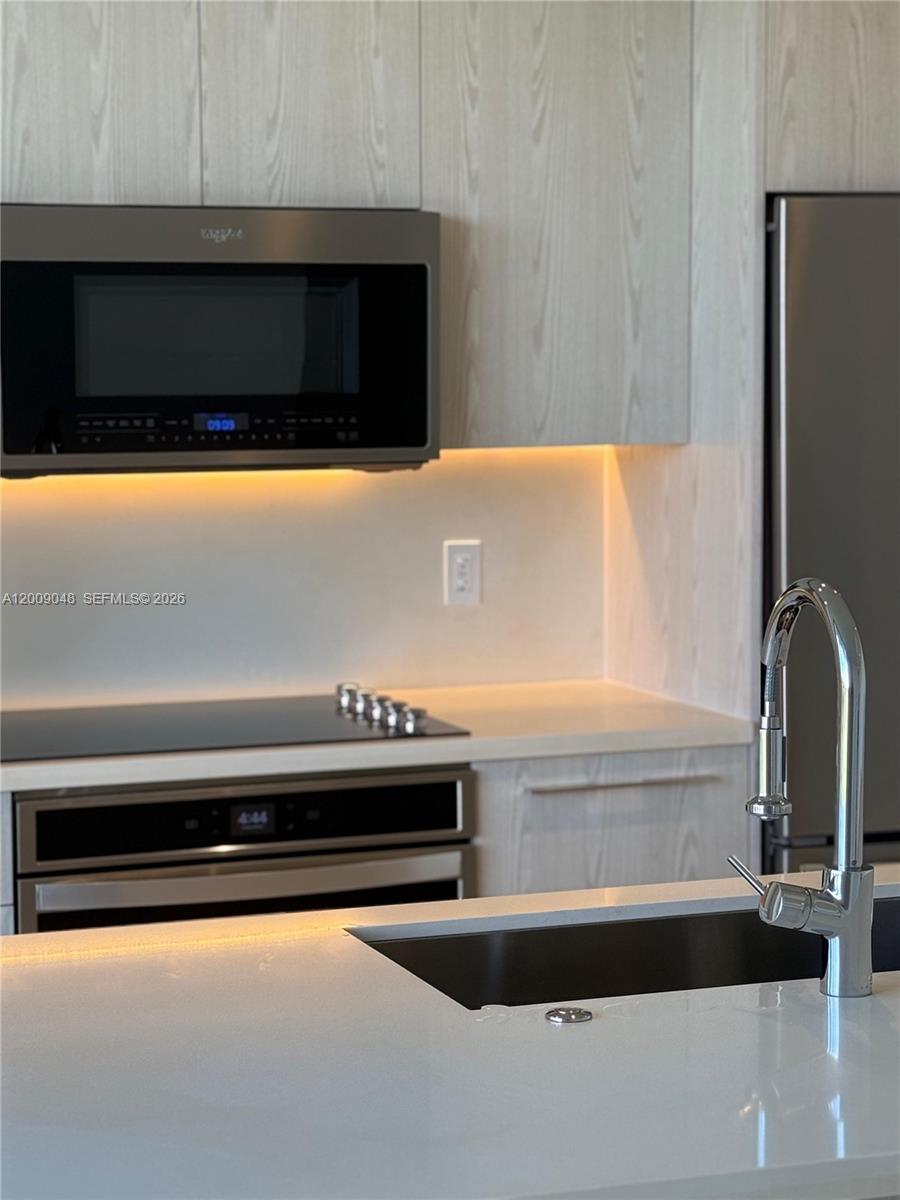 2000 Metropica Way 901 Property Photo 4