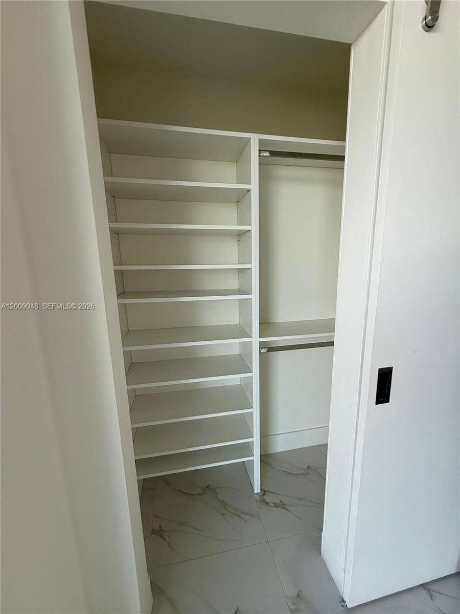 2000 Metropica Way 901 Property Photo 8