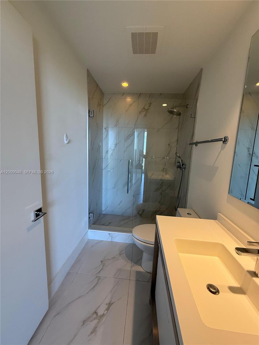 2000 Metropica Way 901 Property Photo 9