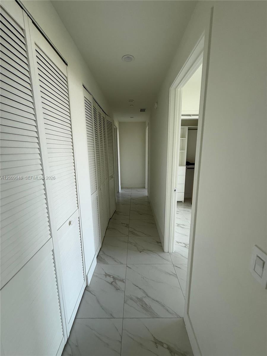 2000 Metropica Way 901 Property Photo 11