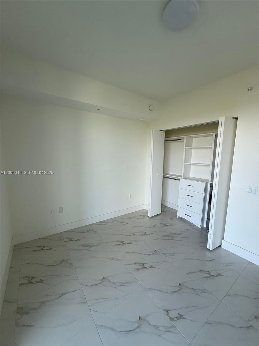 2000 Metropica Way 901 Property Photo 16