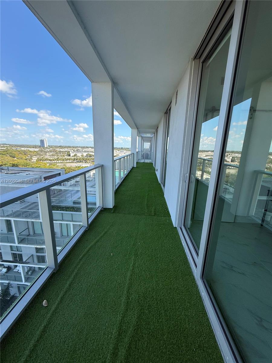 2000 Metropica Way 901 Property Photo 18
