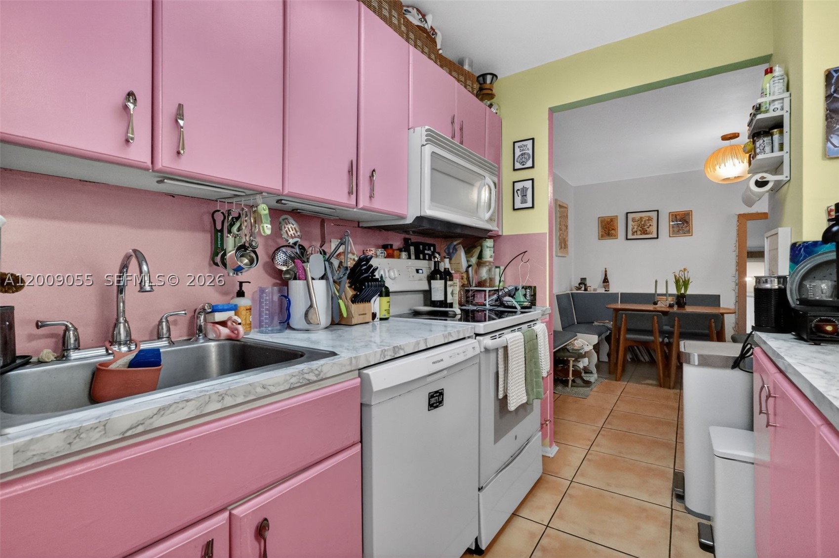 3304 Virginia St 3d Property Photo 6
