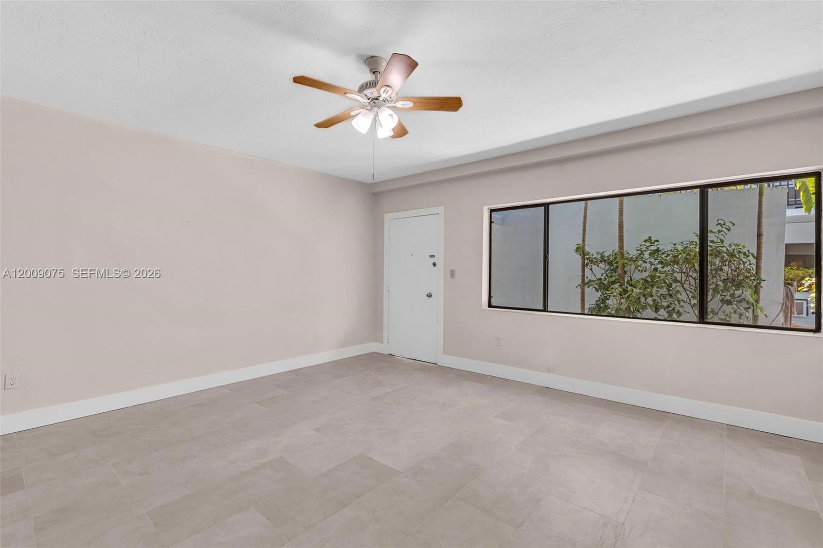 1165 Marseille Dr 4 Property Photo 10