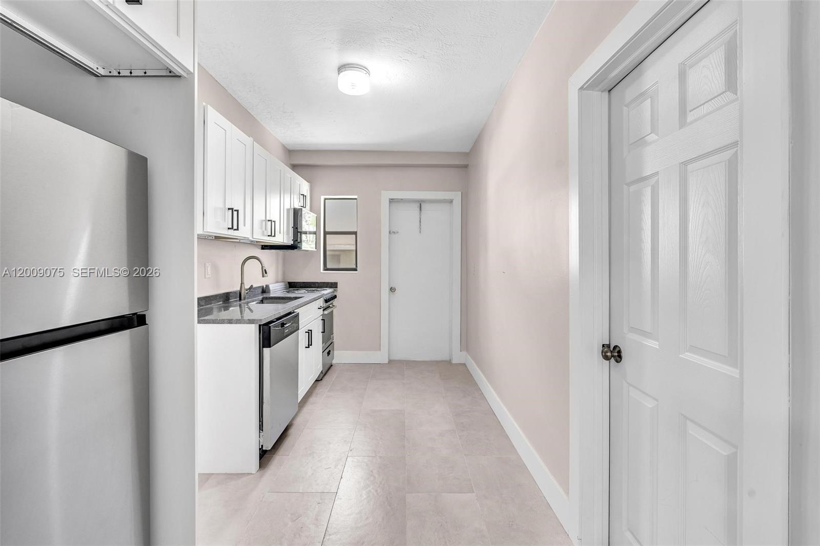 1165 Marseille Dr 4 Property Photo 14