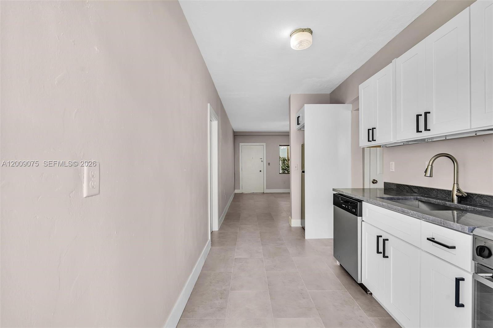 1165 Marseille Dr 4 Property Photo 21