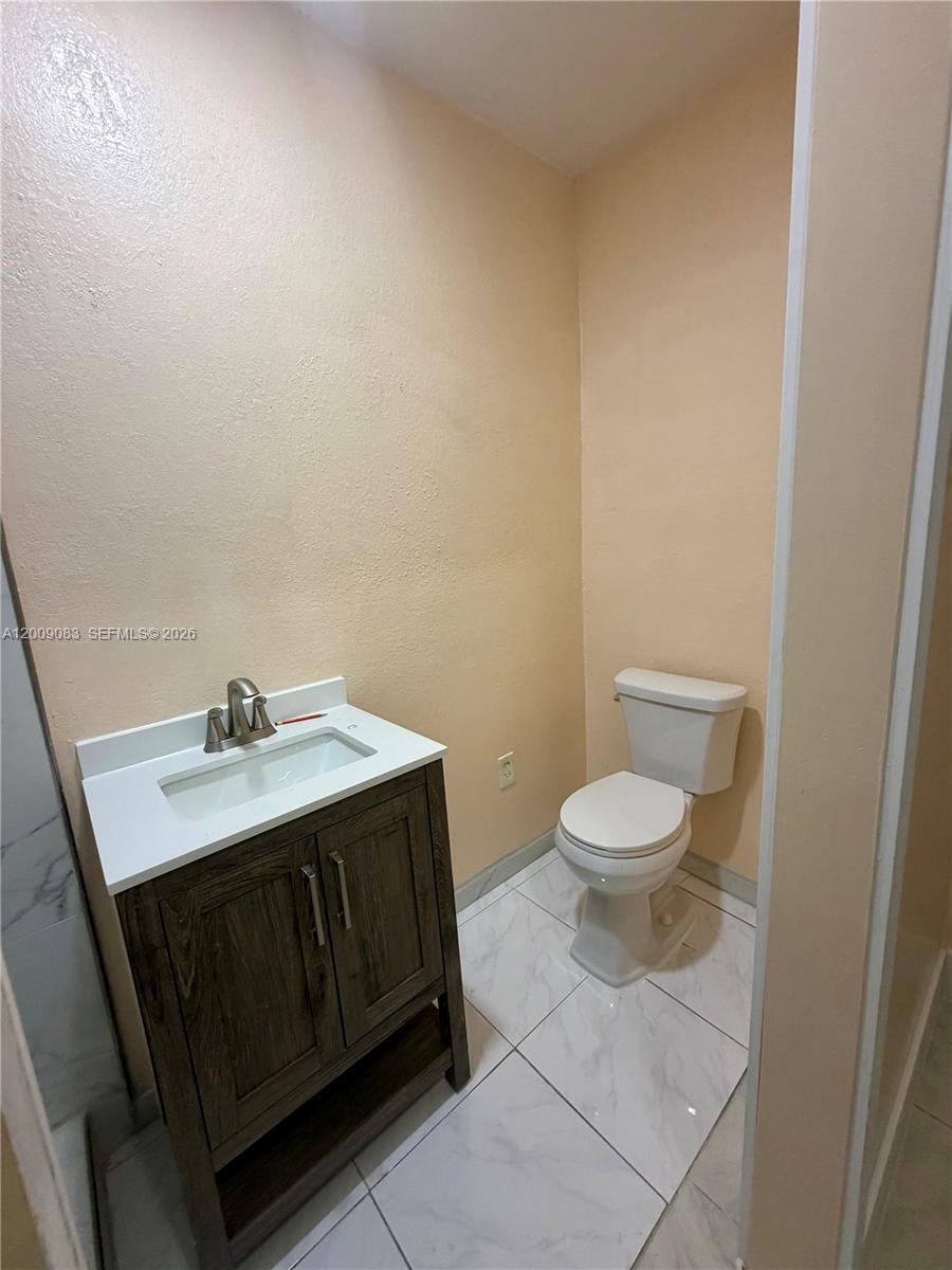 1830 Nw 47th Ave Property Photo 9