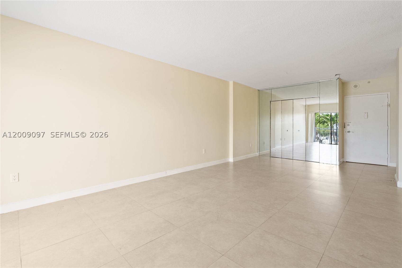 400 Kings Point Dr 229 Property Photo 4