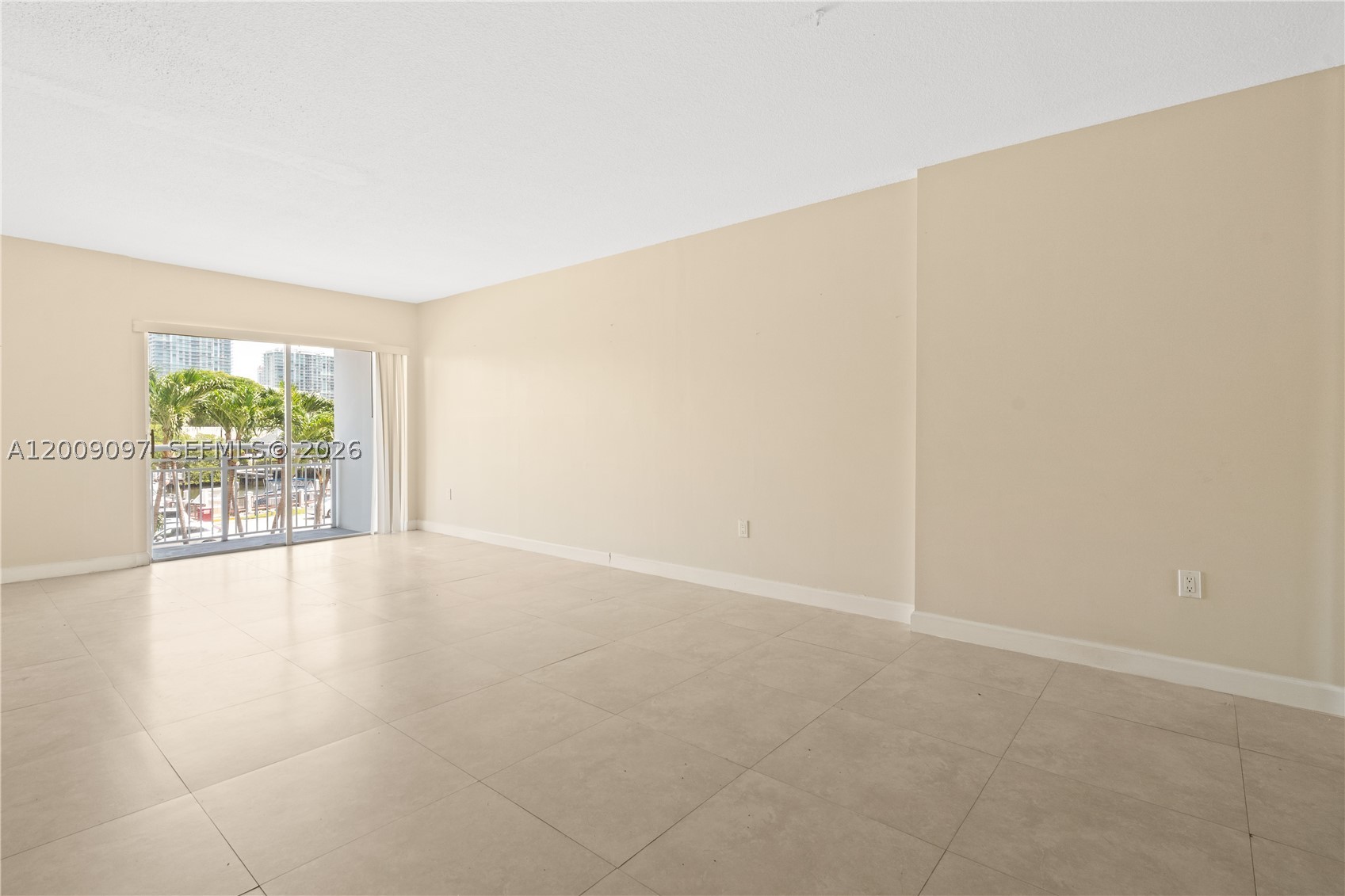 400 Kings Point Dr 229 Property Photo 5