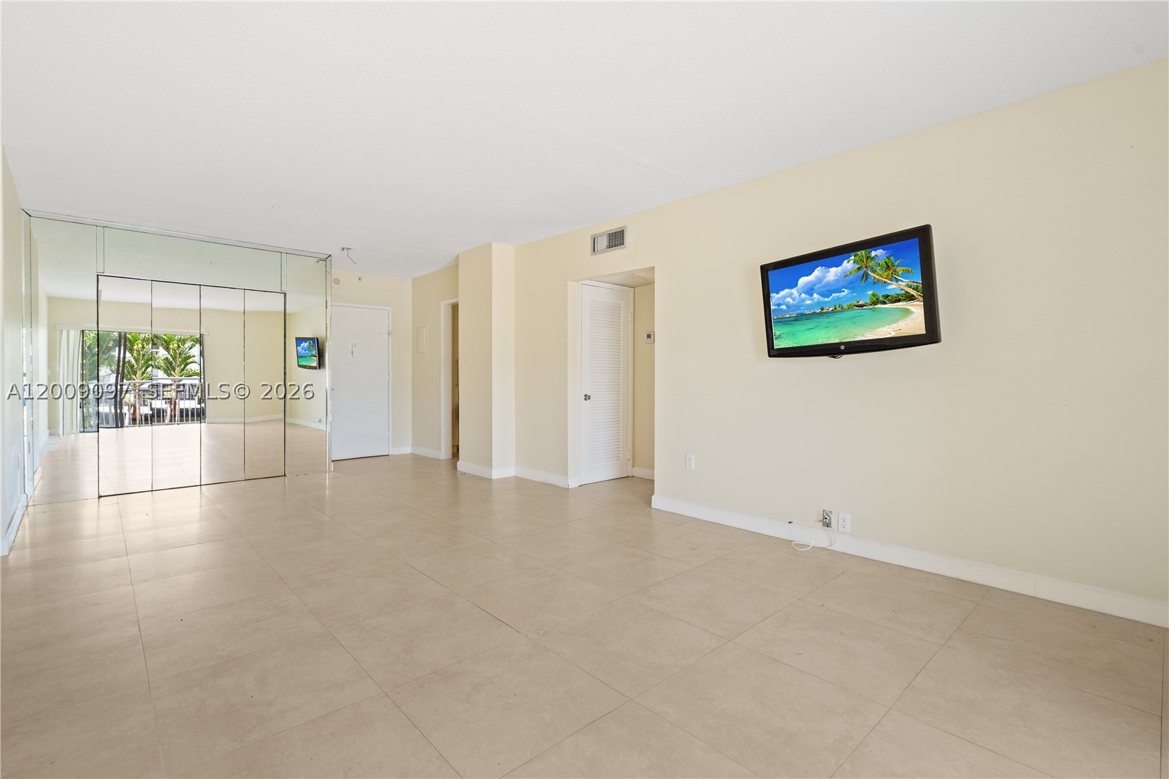 400 Kings Point Dr 229 Property Photo 6