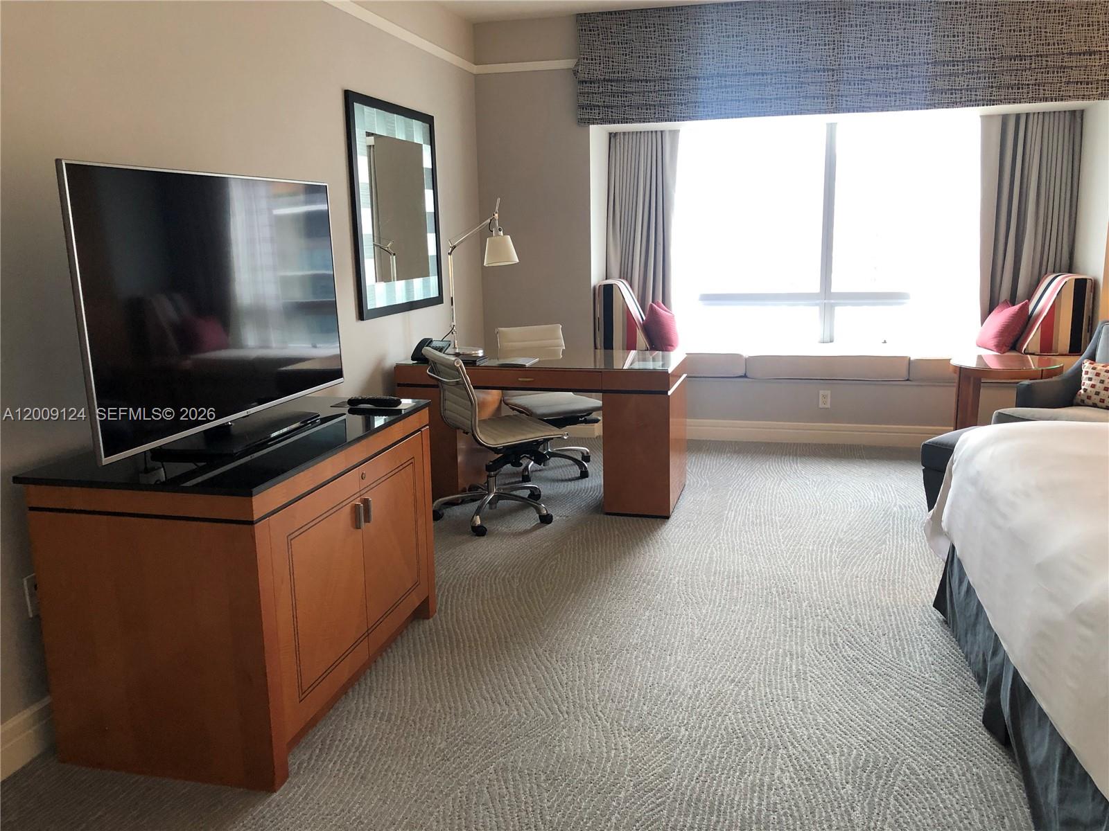 1435 Brickell Ave 3505 Property Photo 8