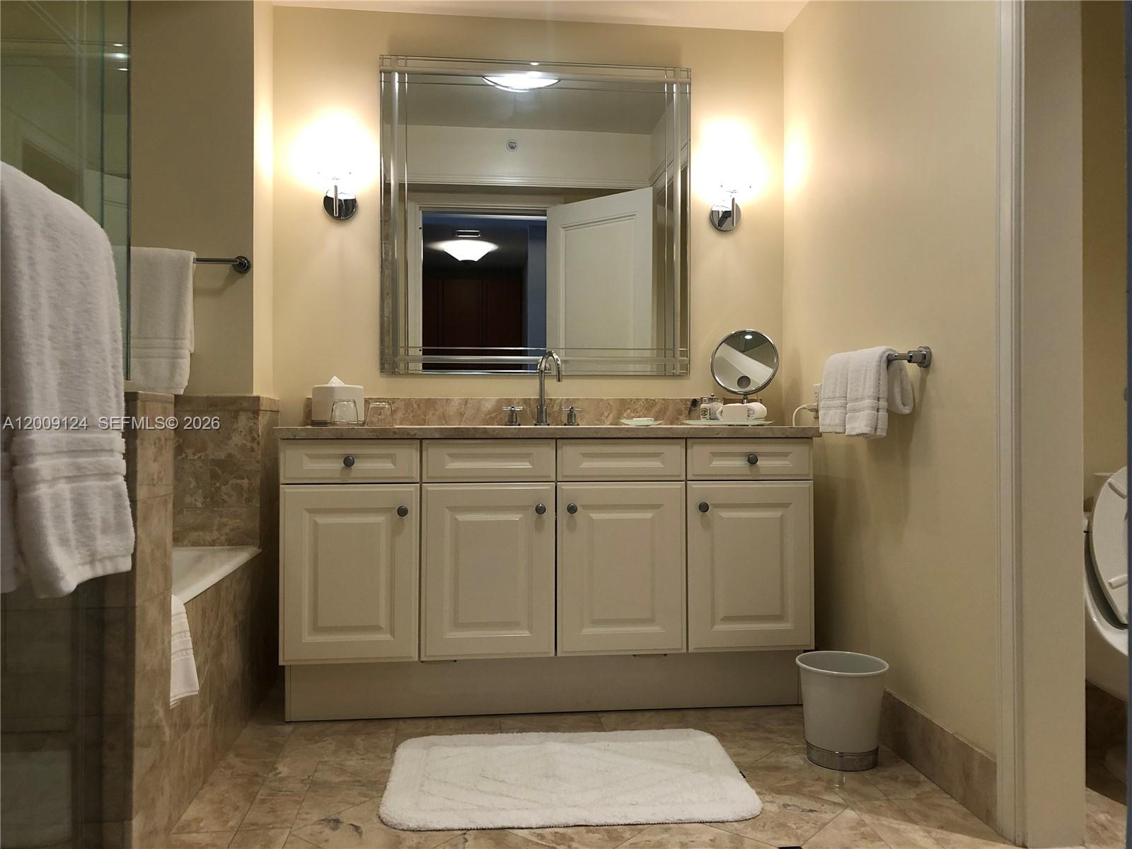 1435 Brickell Ave 3505 Property Photo 15