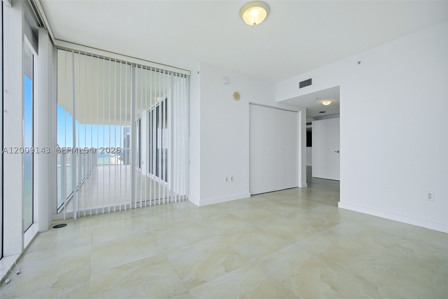 16699 Collins Ave 3802 Property Photo 16