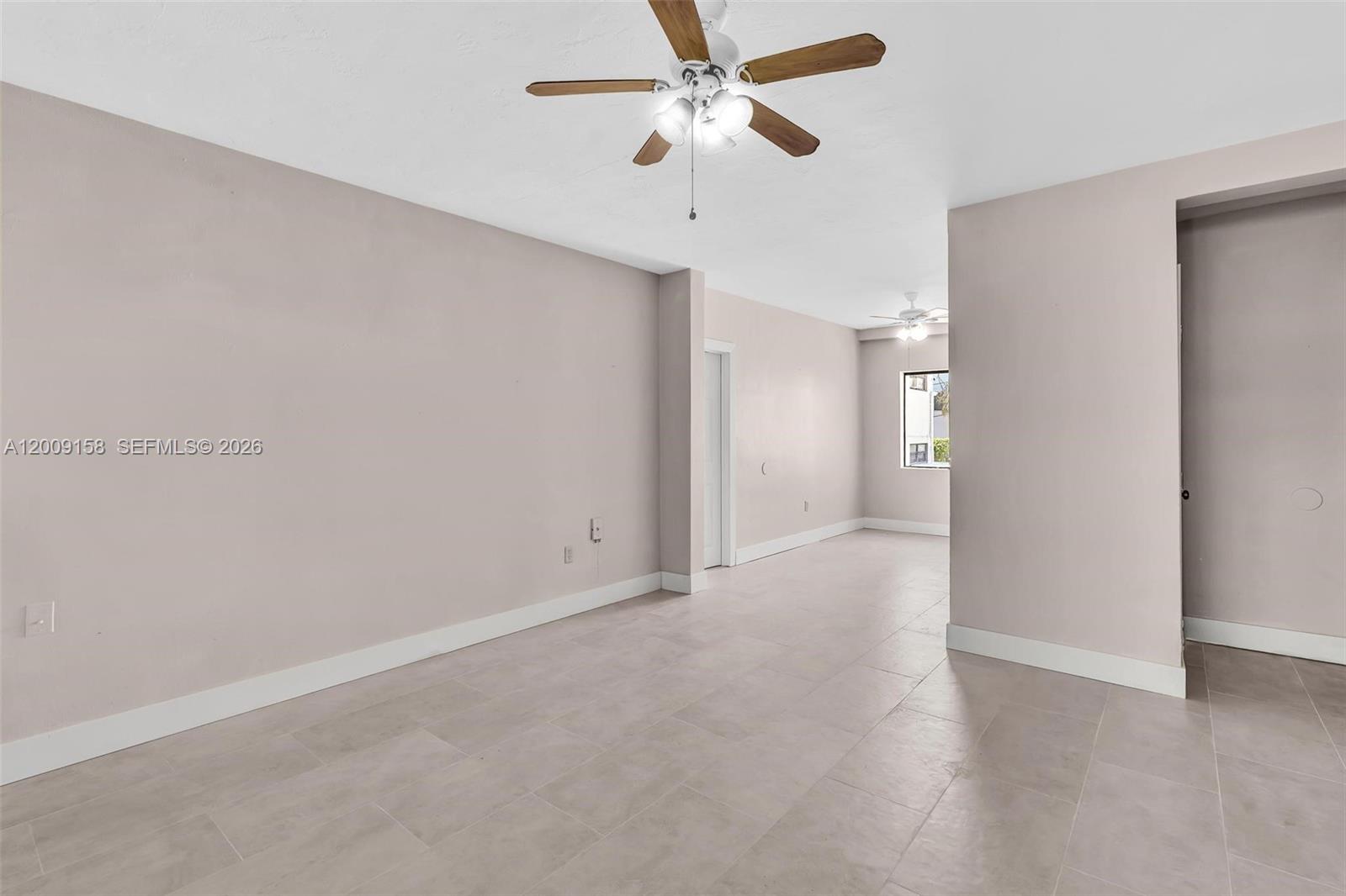 1165 Marseille Dr 9 Property Photo 14