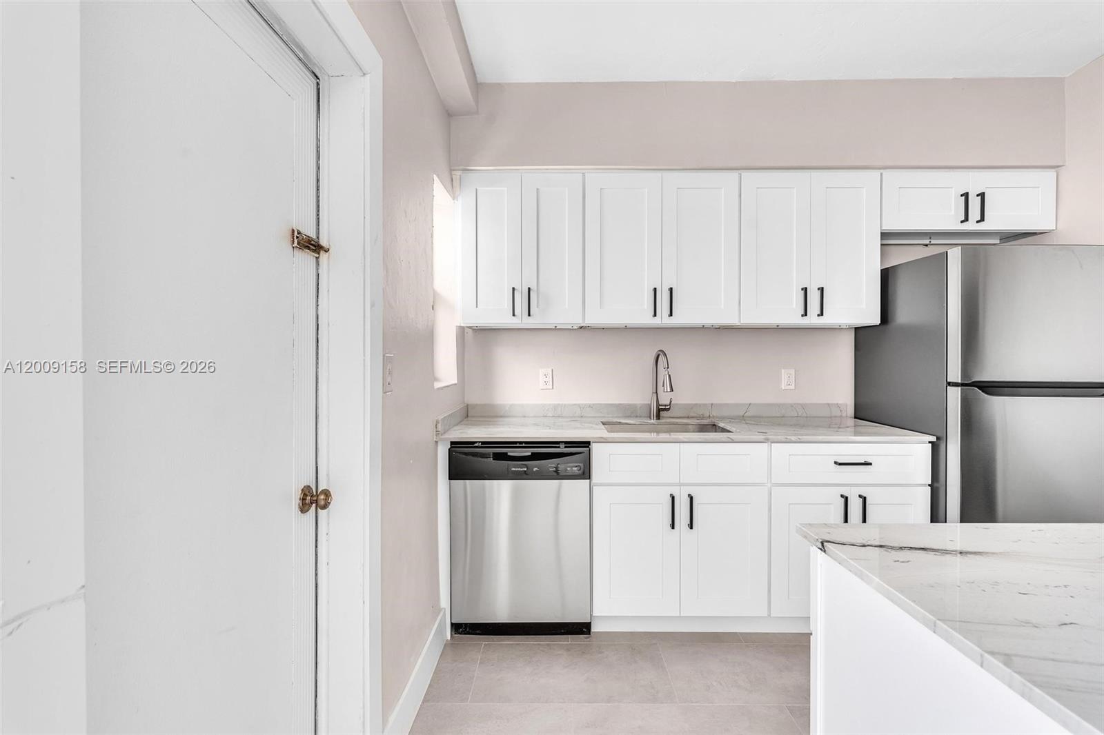 1165 Marseille Dr 9 Property Photo 18