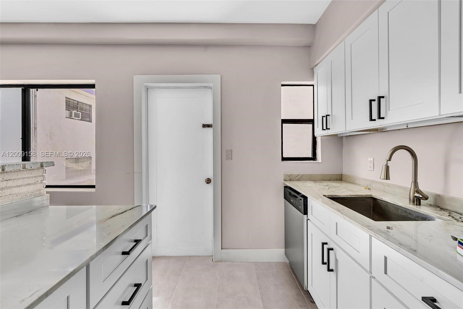 1165 Marseille Dr 9 Property Photo 21