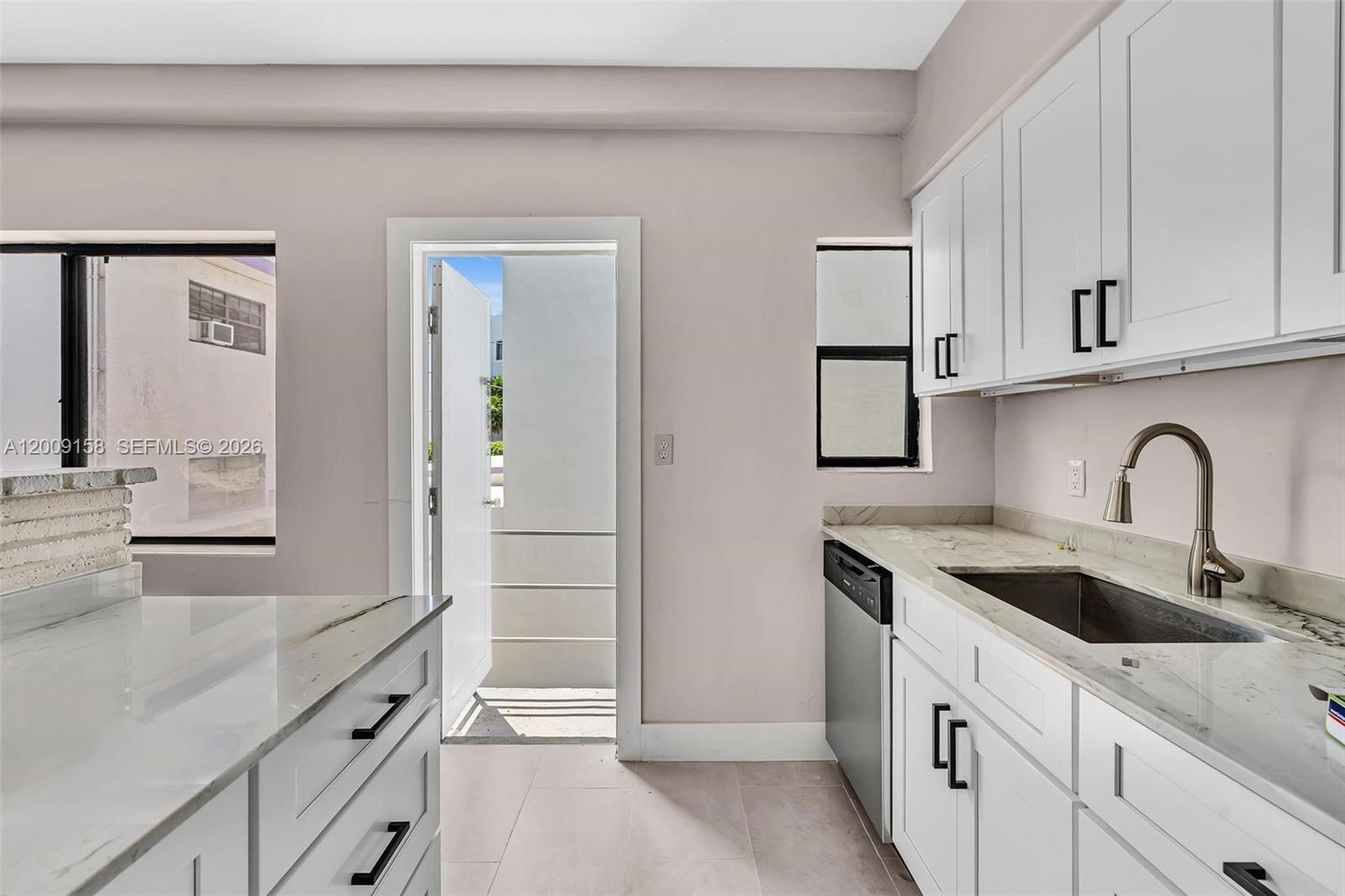 1165 Marseille Dr 9 Property Photo 22