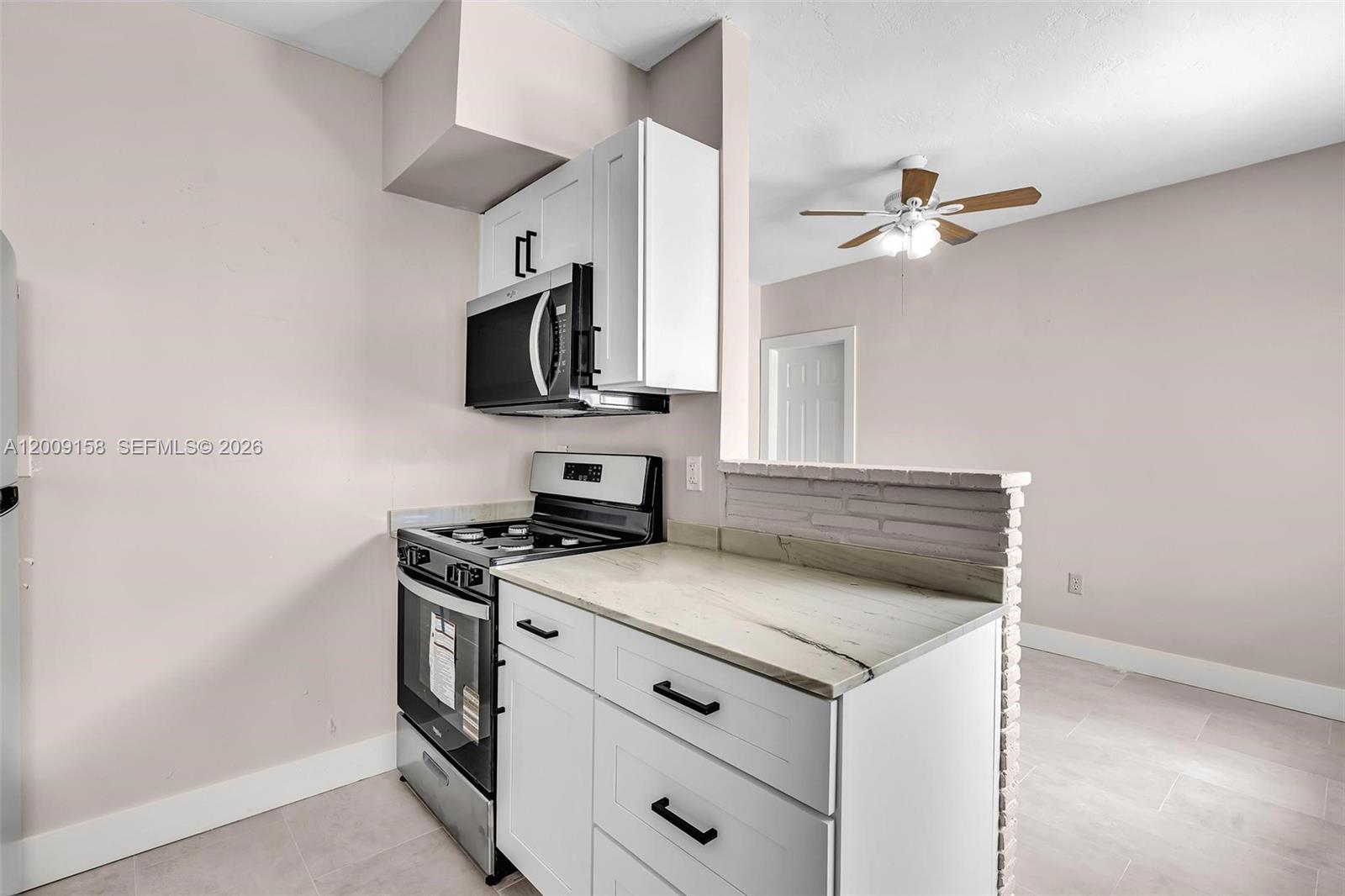 1165 Marseille Dr 9 Property Photo 23