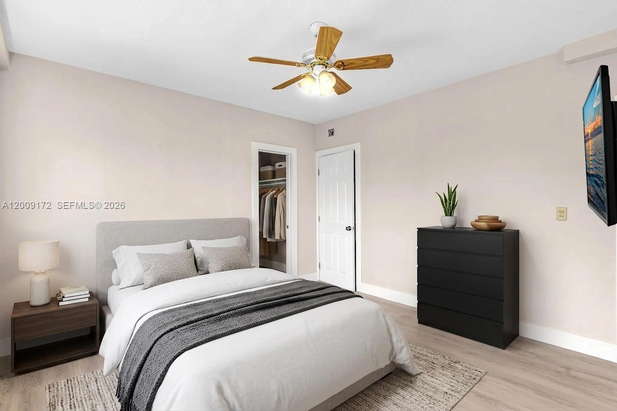 1165 Marseille Dr 19 Property Photo 5