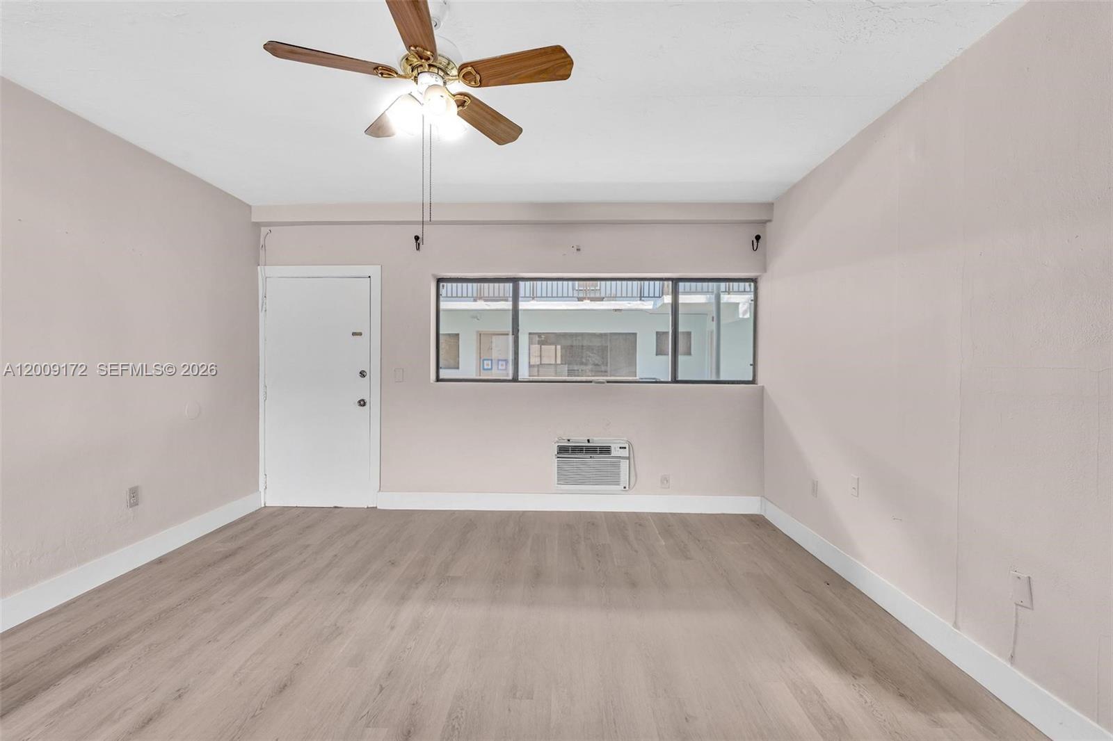 1165 Marseille Dr 19 Property Photo 12