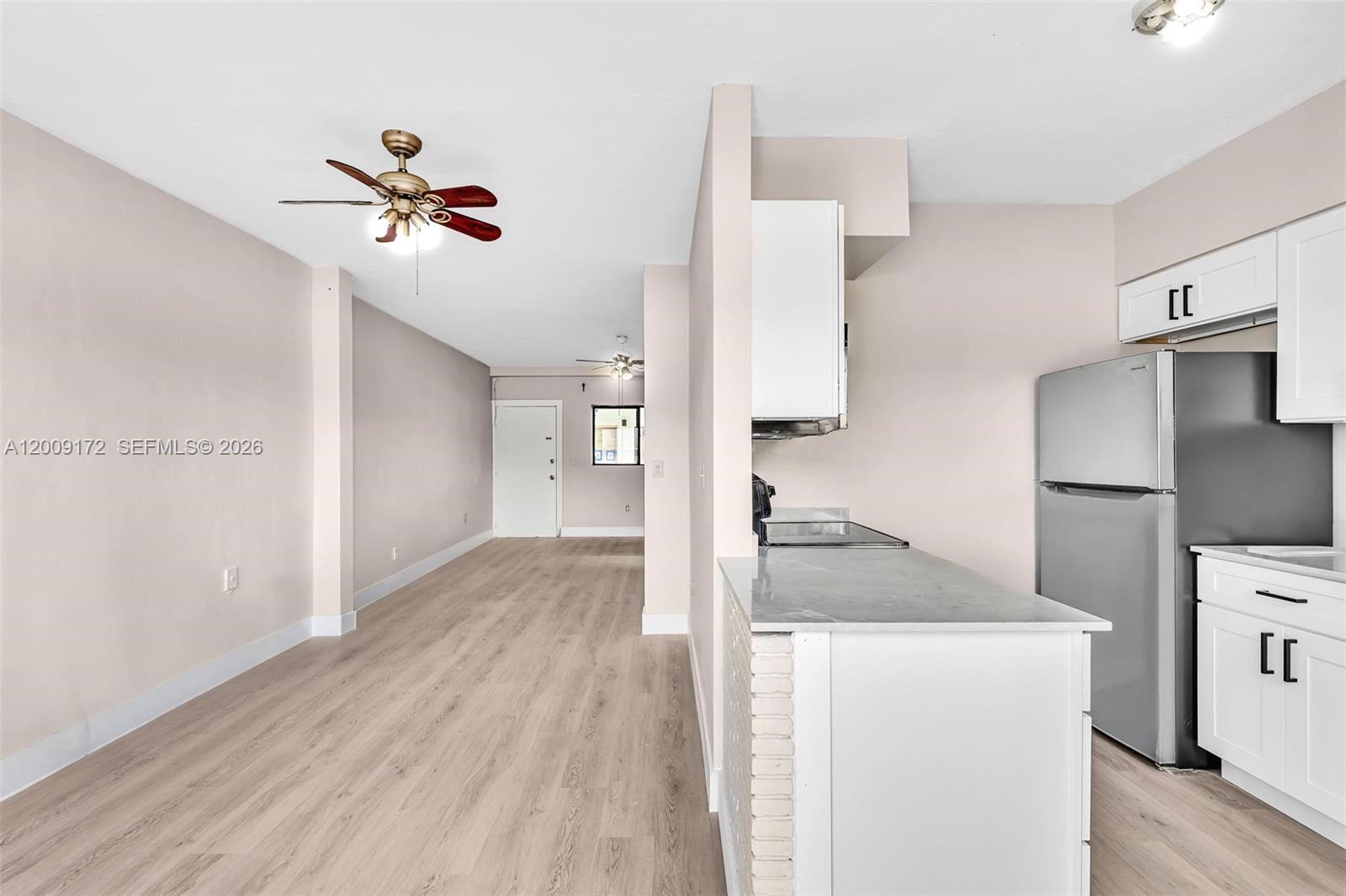 1165 Marseille Dr 19 Property Photo 20