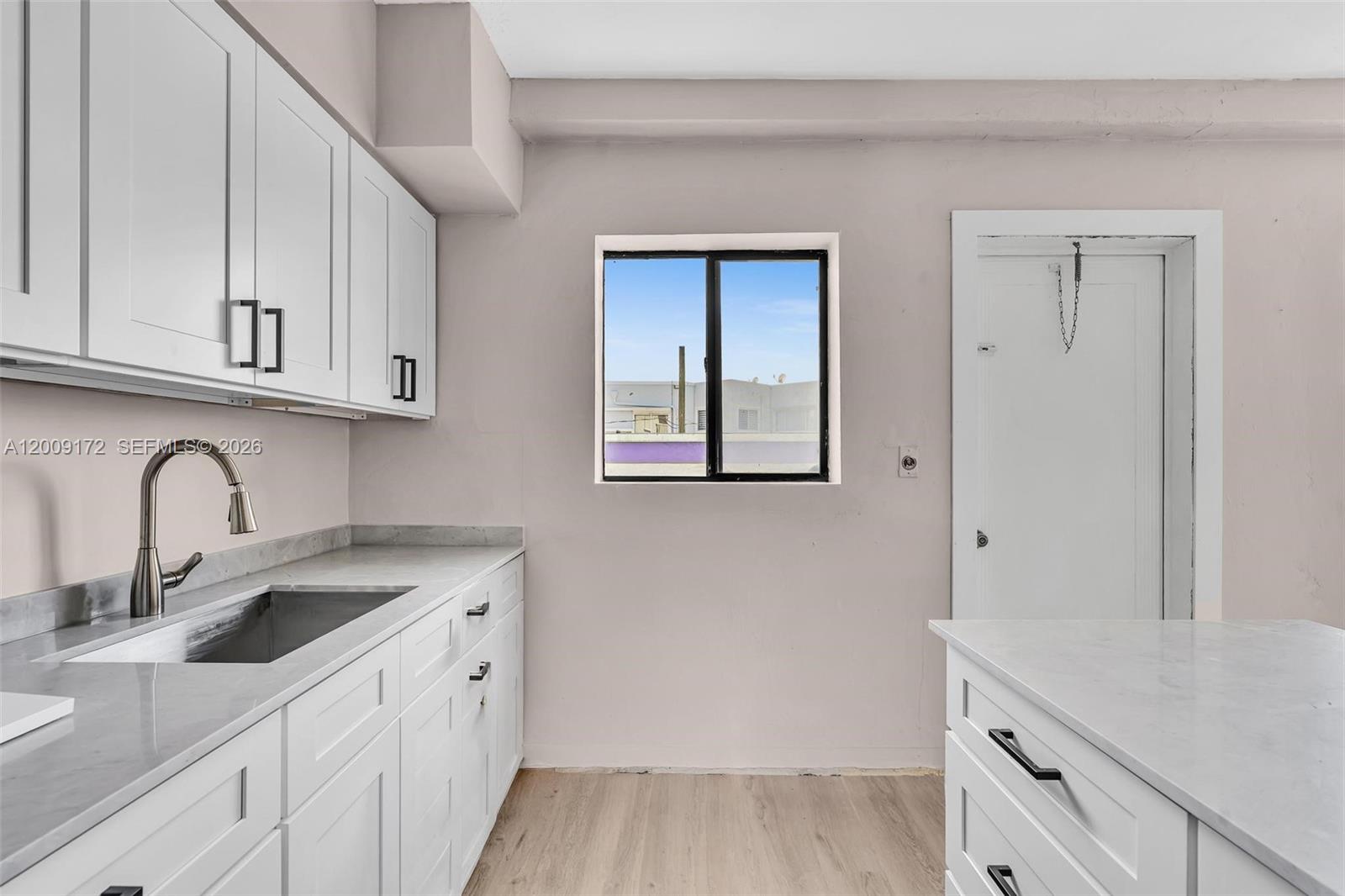 1165 Marseille Dr 19 Property Photo 23