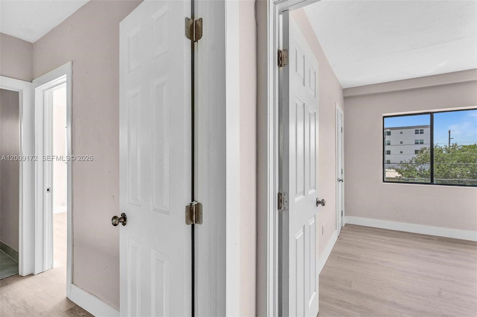 1165 Marseille Dr 19 Property Photo 25