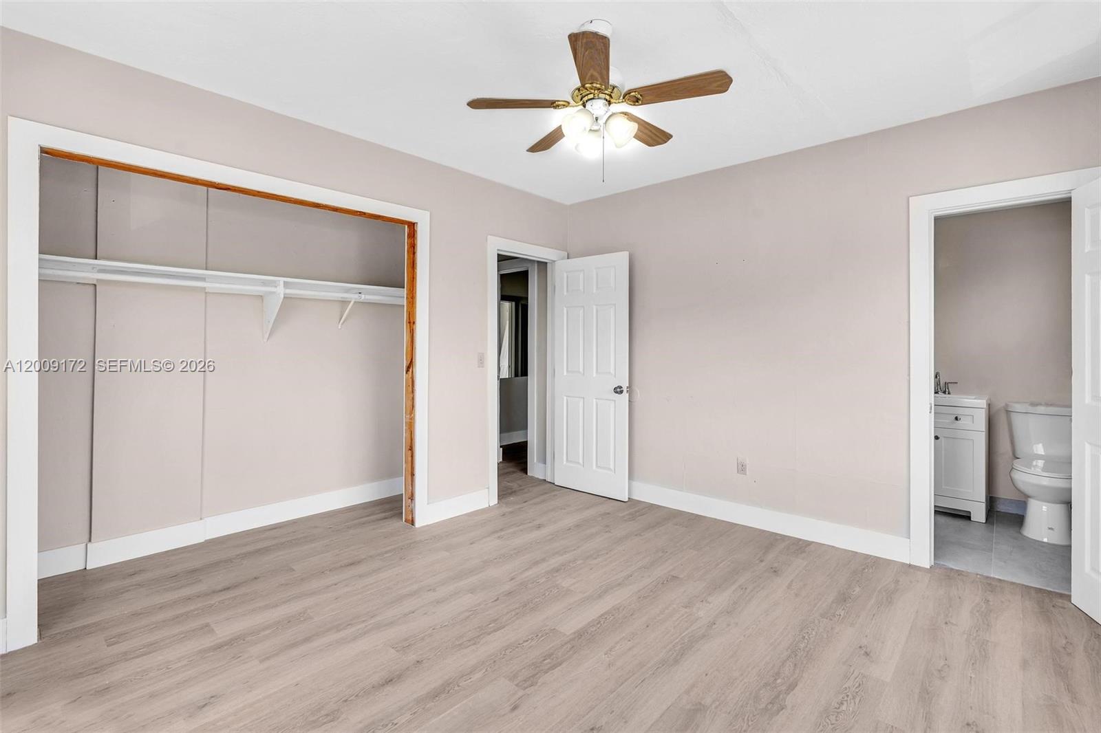 1165 Marseille Dr 19 Property Photo 27