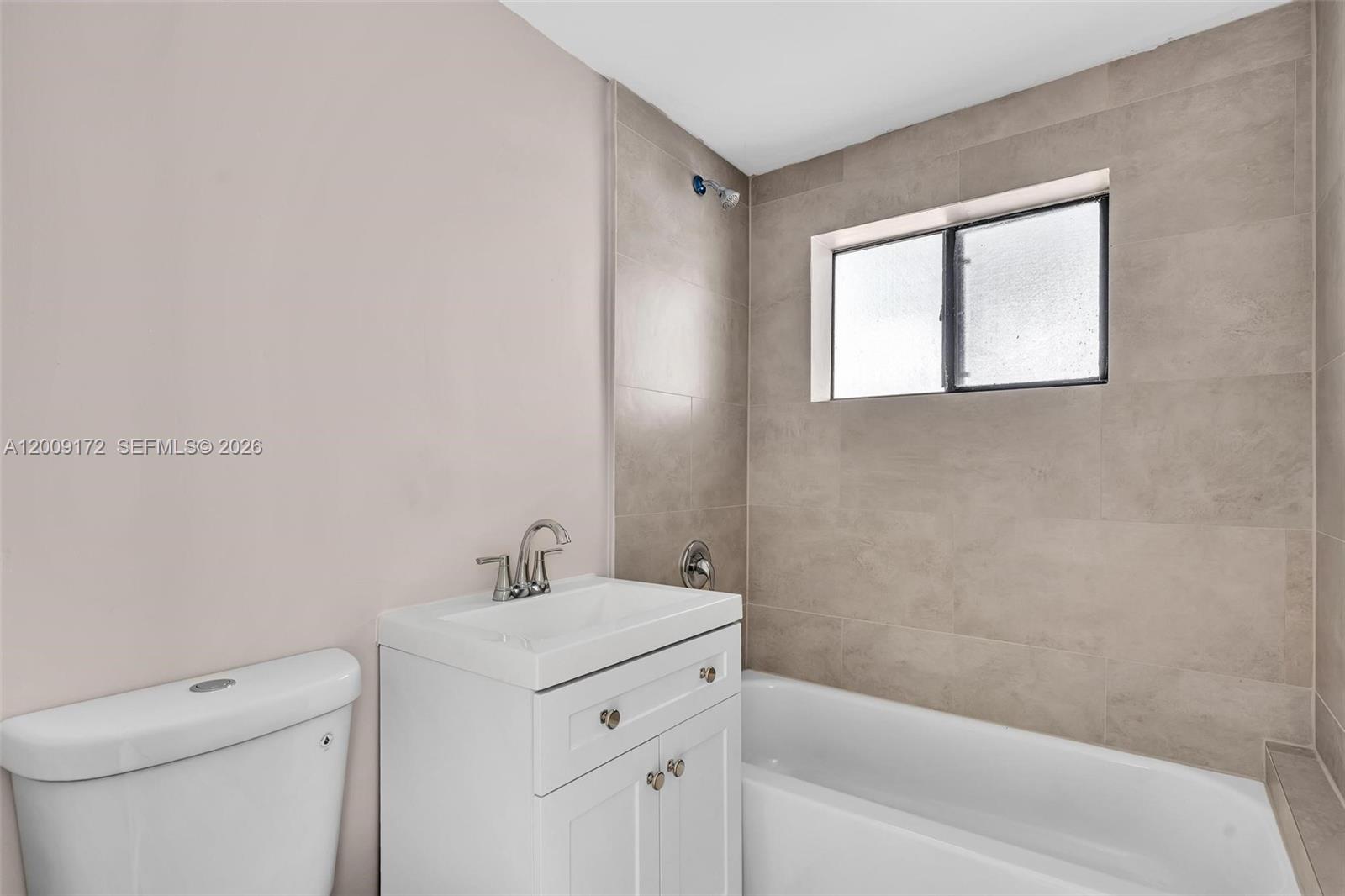 1165 Marseille Dr 19 Property Photo 31