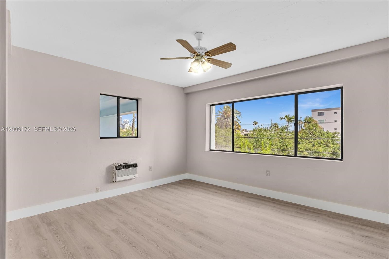 1165 Marseille Dr 19 Property Photo 32