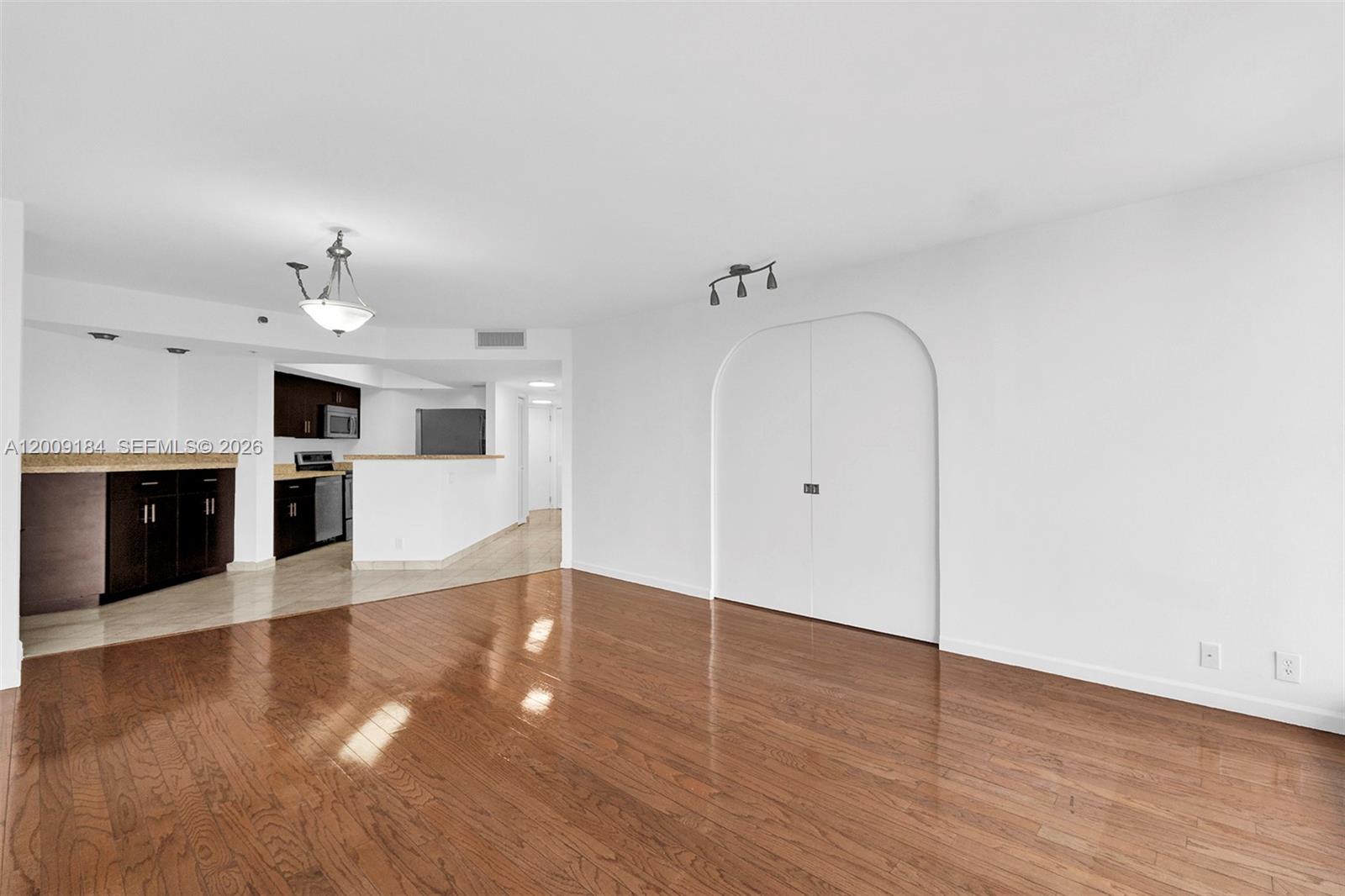 300 Three Islands Blvd 305 Property Photo 3