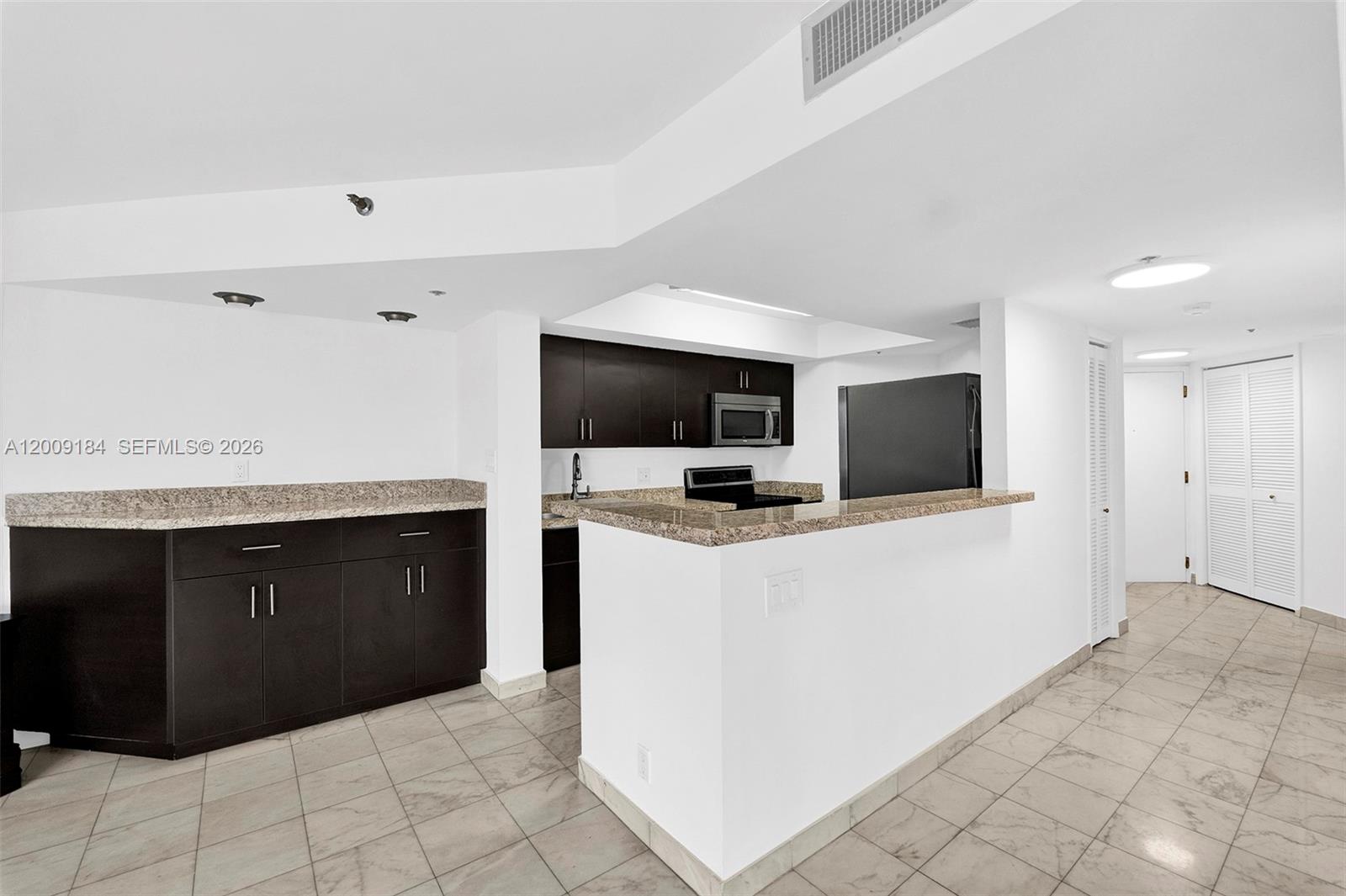300 Three Islands Blvd 305 Property Photo 5