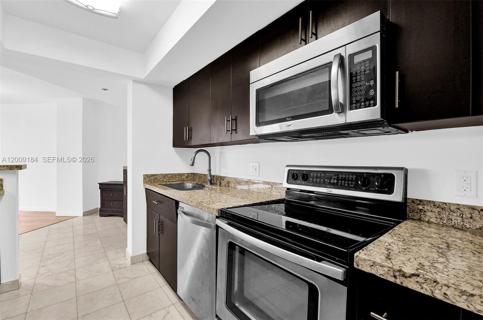 300 Three Islands Blvd 305 Property Photo 6