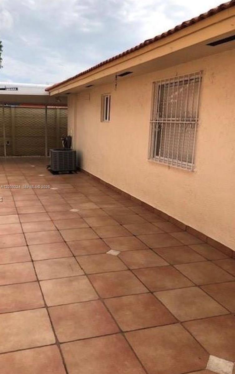 A12009224 Property Photo 2