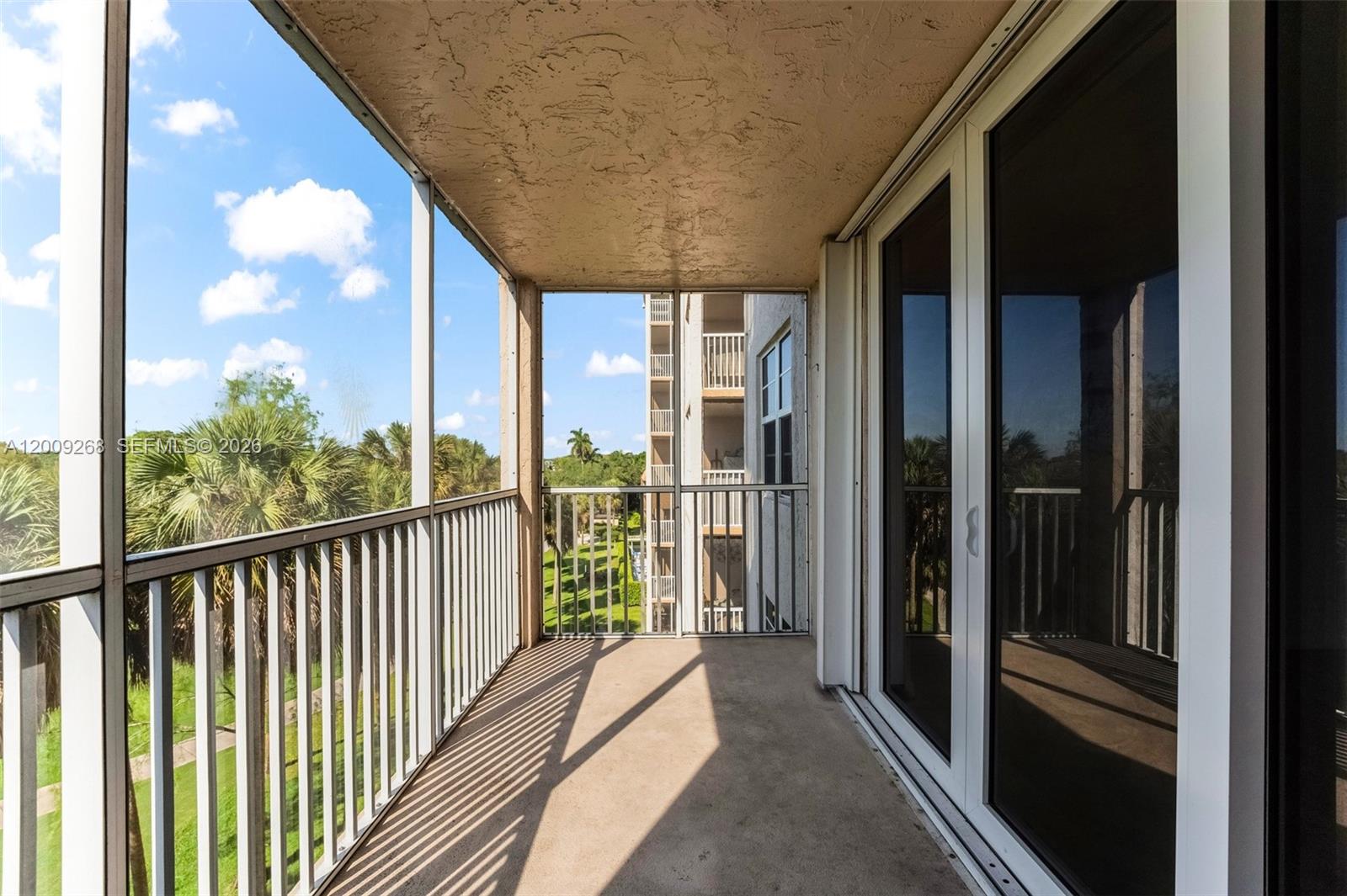 250 Jacaranda Dr 508 Property Photo 34
