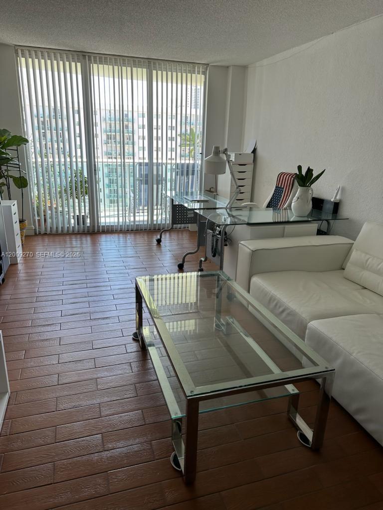 19390 Collins Ave 1510 Property Photo 3