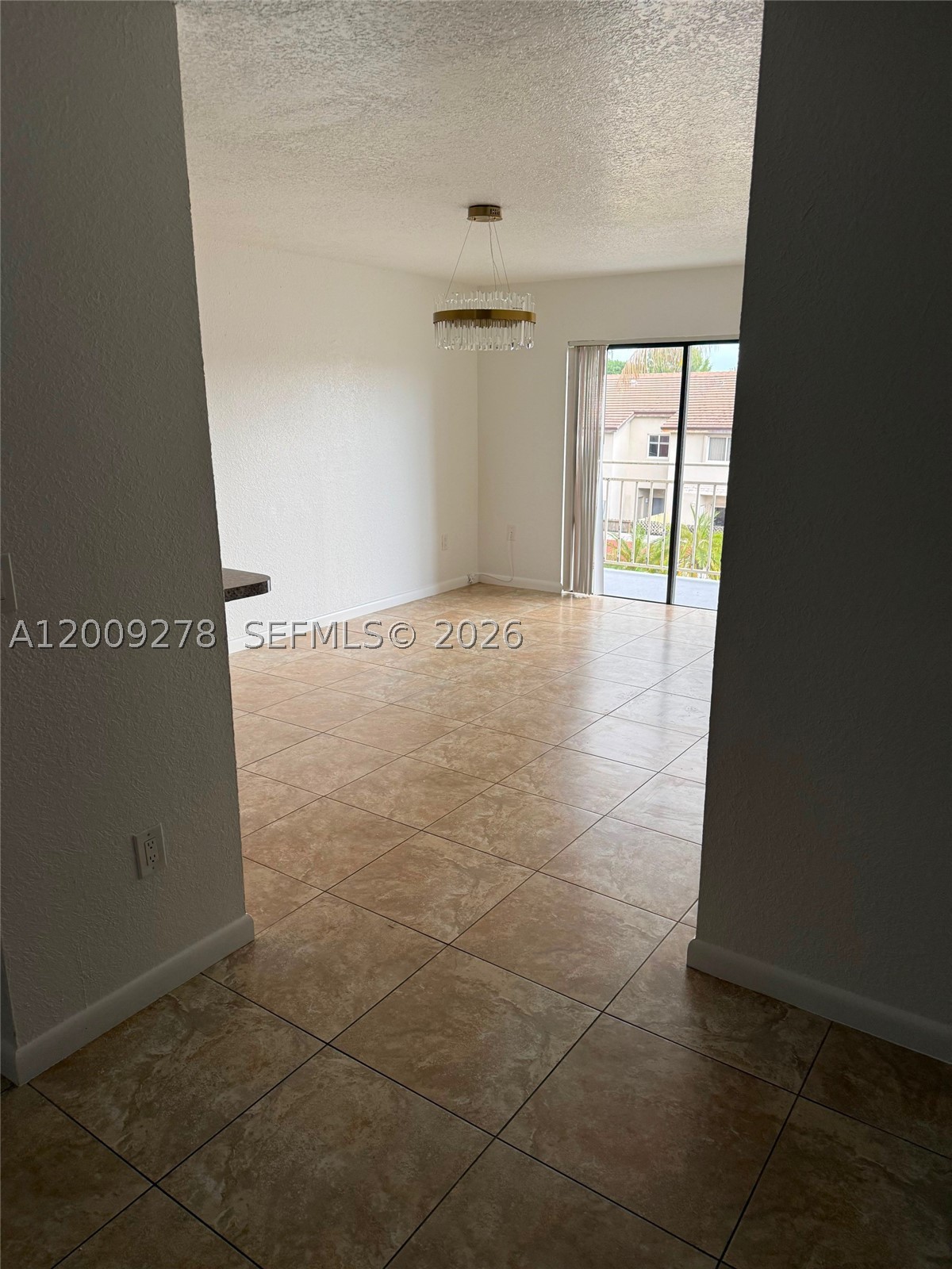 8425 Nw 8th St 306 Property Photo 11