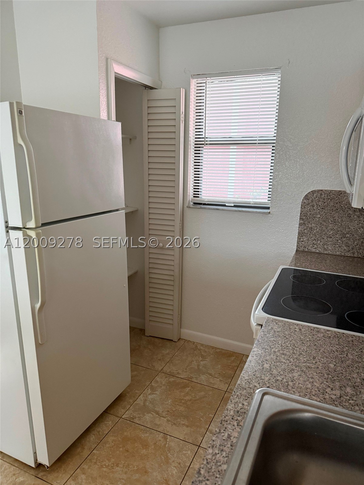 8425 Nw 8th St 306 Property Photo 13