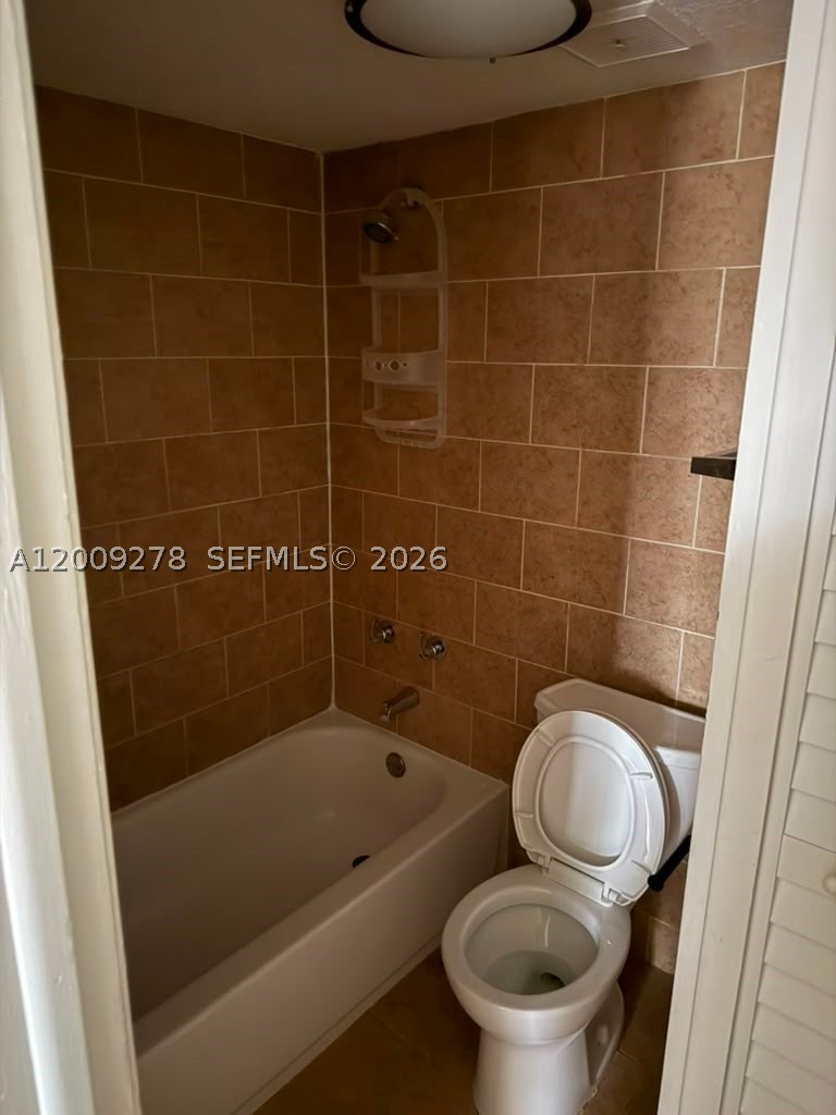 8425 Nw 8th St 306 Property Photo 14