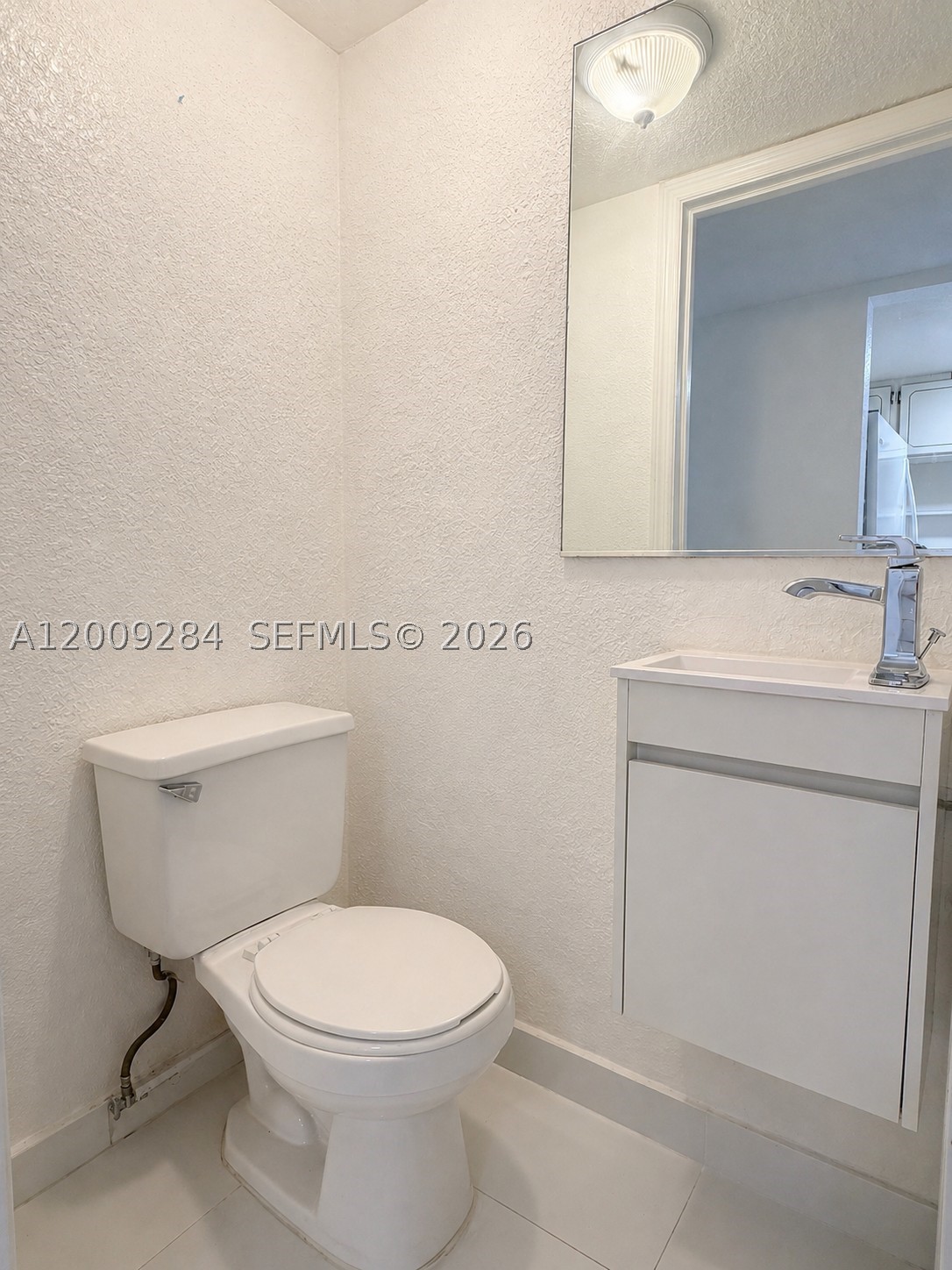 1300 W 47th Pl 218a Property Photo 9