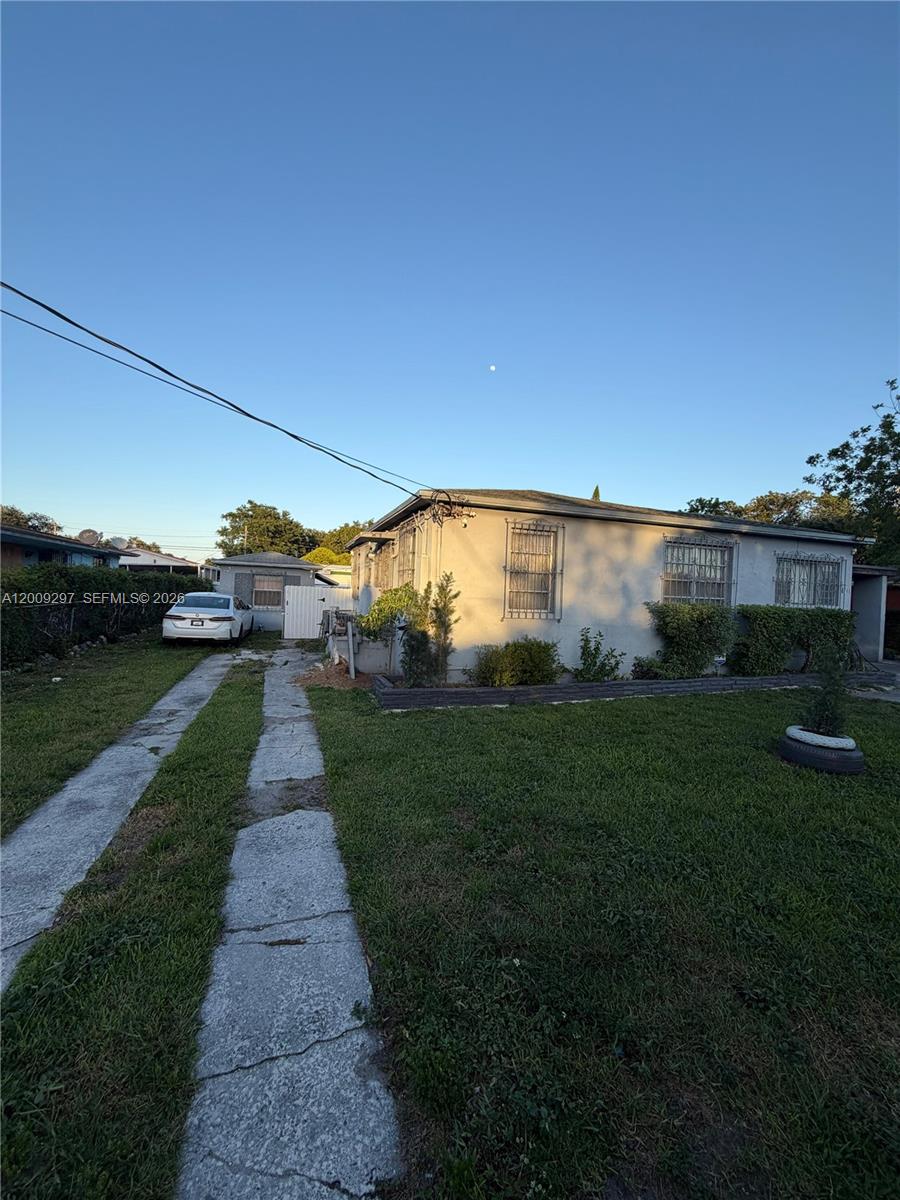 6741 Nw 6th Ct Property Photo 4