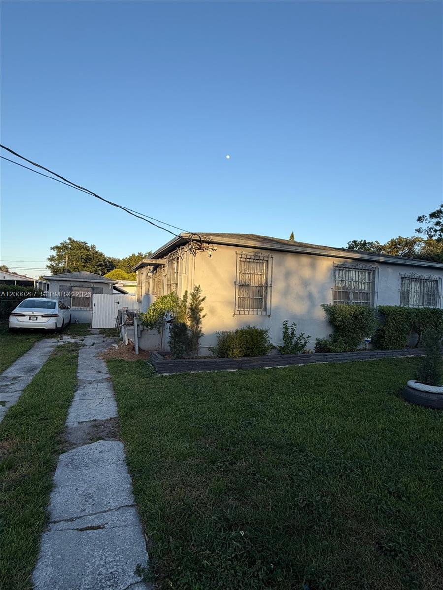6741 Nw 6th Ct Property Photo 6