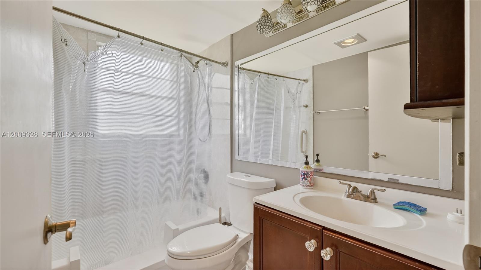 438 Mansfield K 438 Property Photo 11