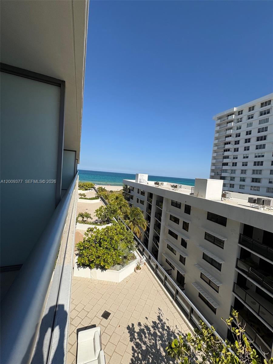 5875 Collins Ave 708 Property Photo 14