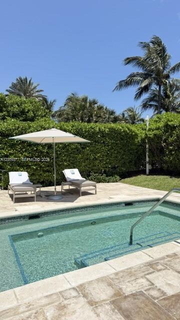 5875 Collins Ave 708 Property Photo 20