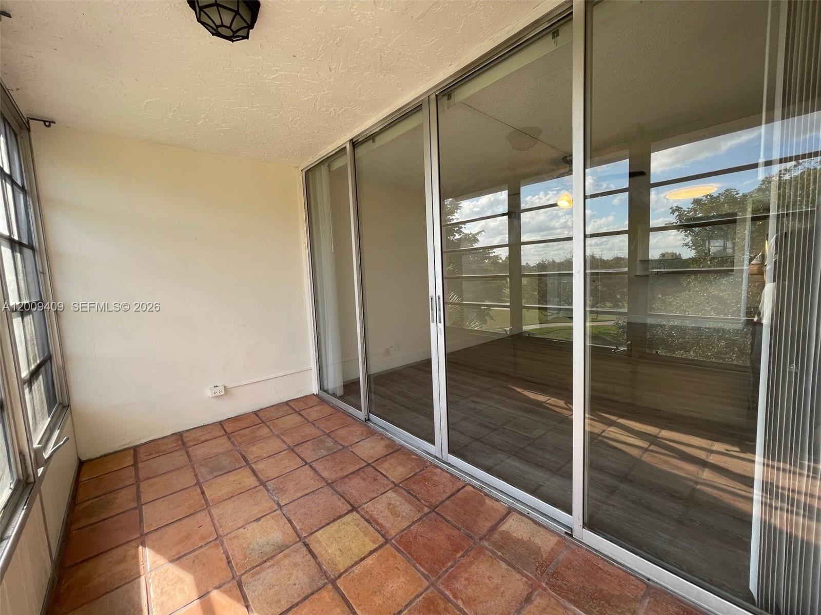 9471 Evergreen Pl 401 Property Photo 10