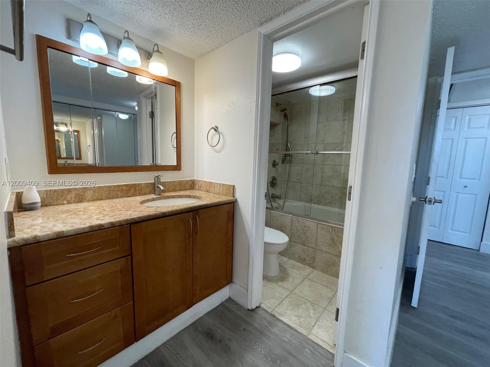 9471 Evergreen Pl 401 Property Photo 23