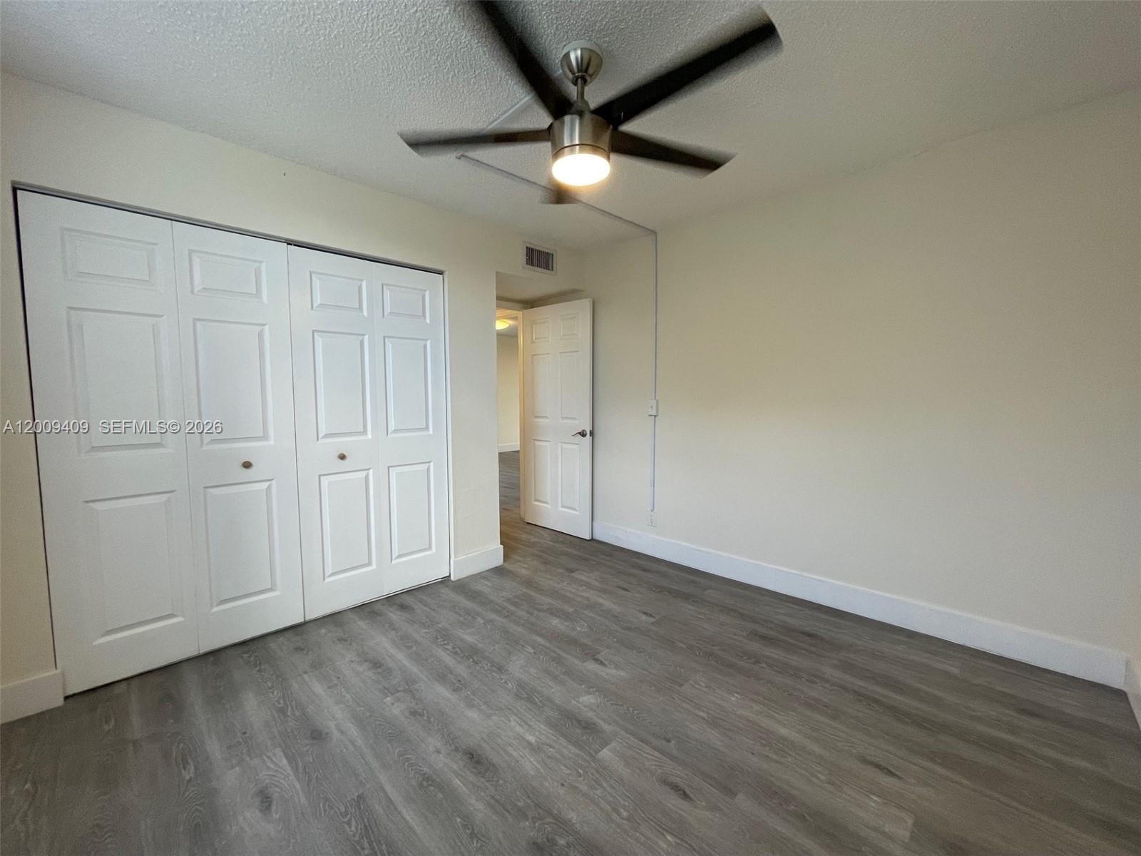 9471 Evergreen Pl 401 Property Photo 28